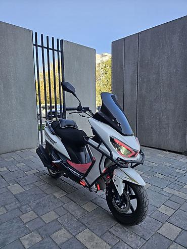 ямаха скутер: Макси-скутер Yamaha, 150 куб. см, Бензин, Б/у — 2