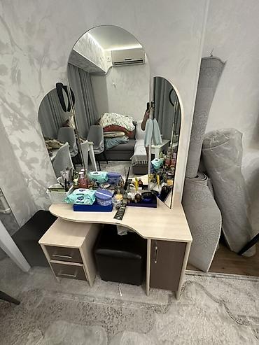 Шифоньеры, шкафы для одежды: Шифоньер, шкаф для одежды, Б/у, Прямой, ЛДСП — 10