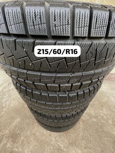 Шины: Шины 215 / 60 / R 16, Зима, Б/у, Комплект, Легковые, Италия, Pirelli