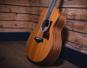 masaj xidmeti 2020: Gitarist işi axtarıram. 6 ilə yaxındır ki, ifa edirəm gitarist və
