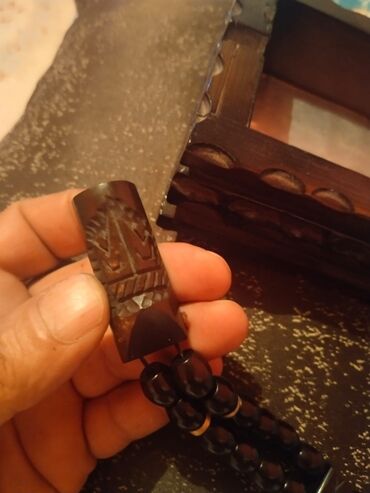 Təsbehlər: Zonda düzəlib təsbeh və külqabısi qiymət 30 azn ünvan xırdalan darəsi — 2