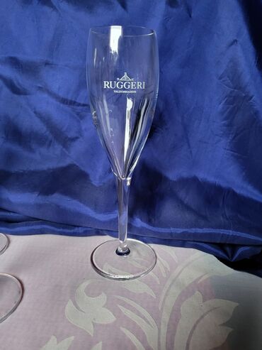 Čaše: Case nove duvano kristalno staklo za vino Italija 2004g. Case — 8