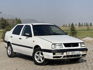 продаю нексия: Volkswagen Vento: 1992 г., 1.8 л, Механика, Бензин, Седан