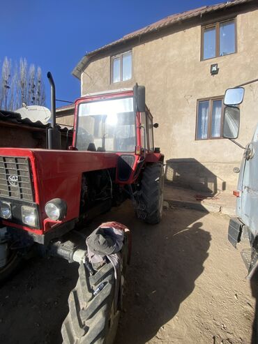 Тракторы МТЗ (Беларус): Модель: 82 экспортный, Б/у, 1995 г., С пресс-подборщиком — 1