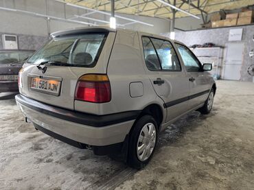 Volkswagen: Volkswagen Golf: 1993 г., 1.6 л, Механика, Бензин, Хэтчбэк — 5
