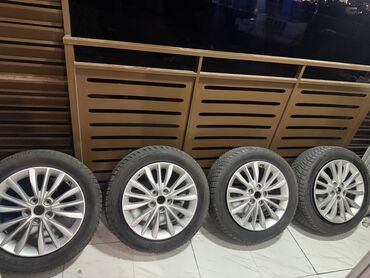диск на 17: Дөңгөлөктөр монтажда 255 / 55 / R 17, All-season, Колдонулган, Комплект, Жеңил унаалар, Куйма, тешиктери - 5