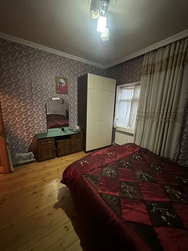 Həyət evləri və villaların satışı: 7 otaqlı, 200 kv. m, Kredit yoxdur, Orta təmir -da lalafo.az — 15 Həyət evləri və villaların satışı: 7 otaqlı, 200 kv. m, Kredit yoxdur, Orta təmir — 15