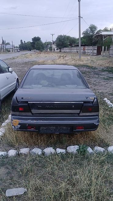 мата секыл: Nissan Maxima: 1991 г., 3 л, Кол менен иштөөчү, Бензин, Седан — 2