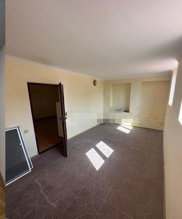 Uzunmüddətli kirayə evlər: 130 kv. m, 6 otaqlı — 13