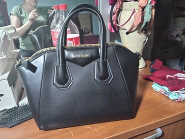 Çantalar: Əl çantası, Givenchy, Yeni