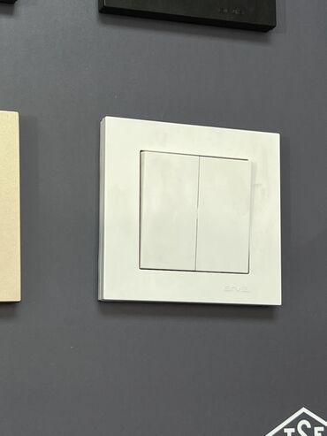 меняю на 07: Двойной настенный выключатель света - Тип: механический