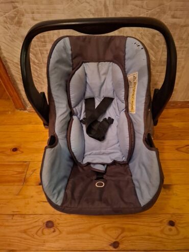 cybex ikinci el: Ideal vəziyyətdə avto kreslo. Üzərində 1 neçə ədəd kiçik ləkə var