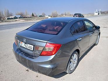 8: Honda Civic: 2012 г., 1.8 л, Автомат, Бензин, Седан — 3