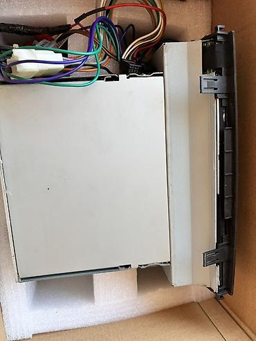 Avtoelektronika: Avtomobil üçün multimedia/baş blok Xüsusiyyətlər: - 7" toxunma — 2