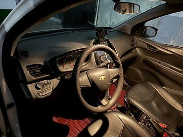 Chevrolet: Chevrolet Spark: 2017 г., 1 л, Автомат, Бензин, Хэтчбэк — 9