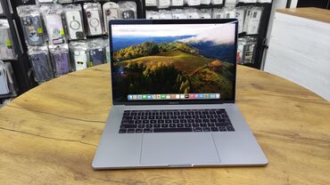 Apple MacBook: Apple MacBook, 15.4 ", Intel Core i7, 512 GB