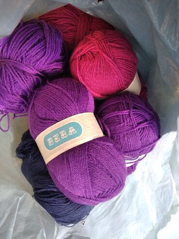 tekstil nis: Vuna za pletenje NOVA NEKORIŠĆENA boje su mnogo lepše uživo Cena za