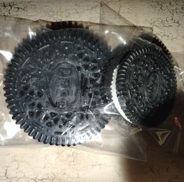 Digər Avtomobillər: Oreo suqishy(suquşi,yumşaq oyuncaq). İkisi birlikdə sadəcə 8