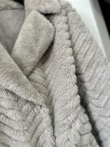 пальто с мехом бишкек: Шуба, Короткая модель, S, Стандарт — 1