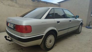 скупка аудио: Audi 80: 1993 г., 2 л, Автомат, Бензин, Седан