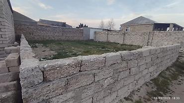 2 sot, Tikinti, Bələdiyyə
