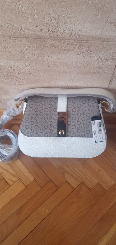 Lične stvari: Original guess tasnica bez zamena