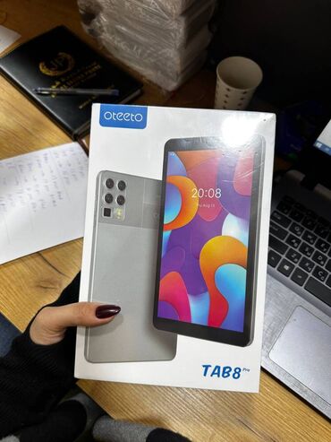 planşe: İdeal vəziyyətdə Tablet Oteeto Tab 8 Pro planşeti həm uşaqlarınız