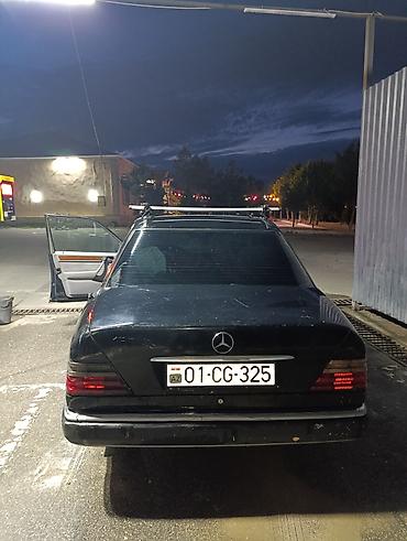 bmw e 38: Mercedes-Benz 200: 2 l | 1991 il Sedan — 2