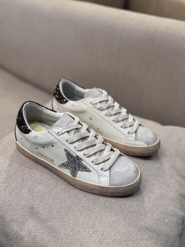 вечернее платье шанель: Кроссовки, 38, Golden Goose, Новый, цвет - Бежевый, Самовывоз, Платная доставка
