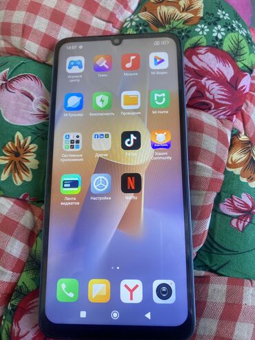 процессоры для серверов socket 1567: Redmi, Redmi 13C, Колдонулган, 256 ГБ, түсү - Көк, 2 SIM