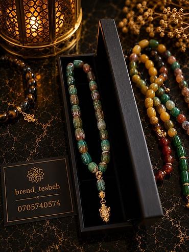 Təbii daşdan hazırlanmış təsbeh - Material: çoxrəngli təbii aqat daş
