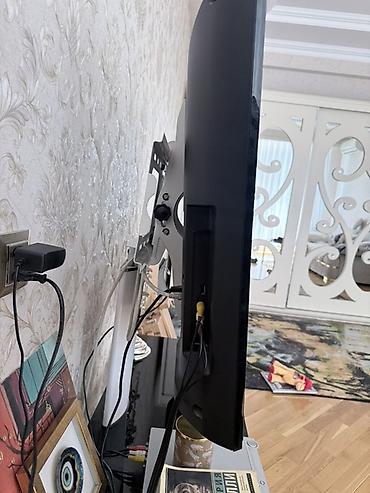 teve stent: Ağ rəngli TV stendi ve Sony Televizor iksi bir yerde SATILIR - Sony — 6