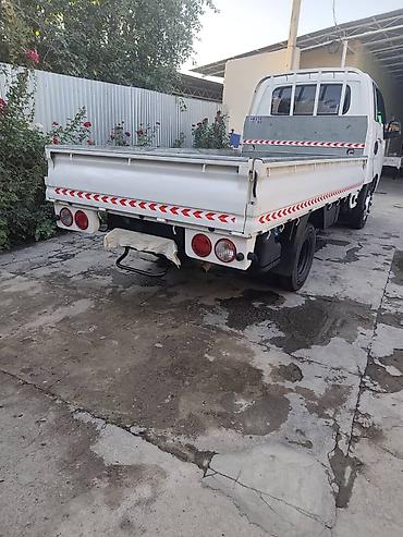 транс: Kia Bongo III — малотоннажный бортовой грузовик машина в идеальном — 4