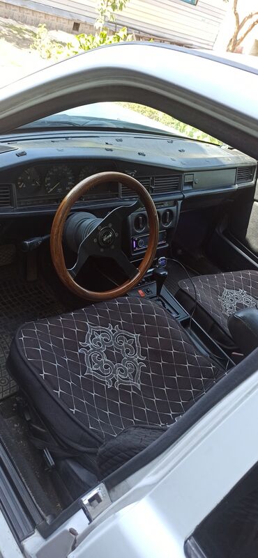 Другие автозапчасти: Запчасти На Мерседес 190,102мотор, инжектор 2куб,1991год, мотор — 3