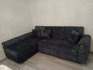 Soyuducular: Ayg55Bazali künc divan 300 azn. 2 ay əvvəl 450 almışam. Xırdalan