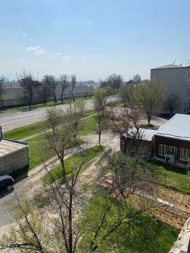 квартира 1 кв: 3 комнаты, 88 м², 105 серия, 4 этаж, Старый ремонт