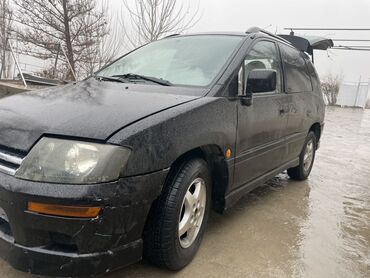 Mitsubishi: Mitsubishi Space Runner: 1999 г., 2.4 л, Механика, Бензиновая, Минивэн — 3