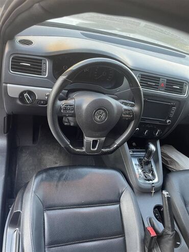 Volkswagen Jetta: 2.5 l. | 2012 έ. Λιμουζίνα