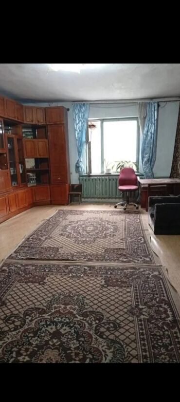 сдаю дом квартира: 60 кв. м, 3 бөлмө, Унаа токтотуучу жай, Забор, тосулган