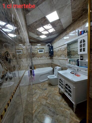 Həyət evləri və villaların satışı: 3 mərtəbəli həyət evi – geniş həyət və rahat planlama. Ev 3 — 7