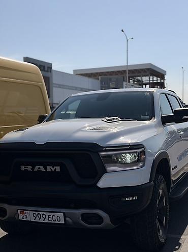 ram dodge: RAM 1500 Rebel 4x4, белый пикап - Мощный полноразмерный пикап с — 1
