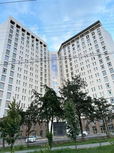 сдаю квартира мадина базар: 1 комната, 50 м², Элитка, 16 этаж, ПСО (под самоотделку)