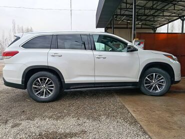 Toyota: Toyota Highlander: 2019 г., 3.5 л, Автомат, Бензин, Кроссовер — 2