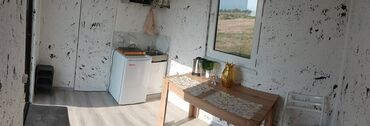 дом в центре бишкек: 22 кв. м, 2 бөлмө, Жылытылган, Брондолгон эшиктер, Евроремонт
