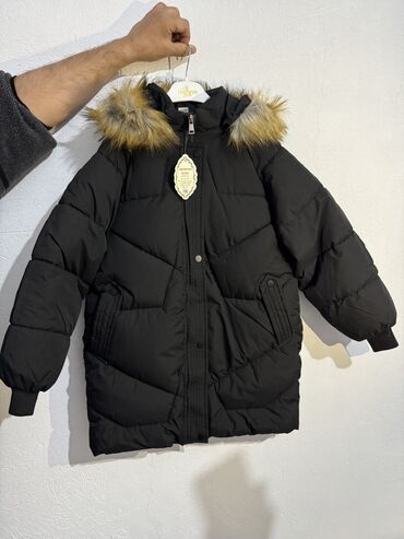 куртка зимний: Зимняя куртка для девочки, остался один размер, примерно на 8- 9 лет