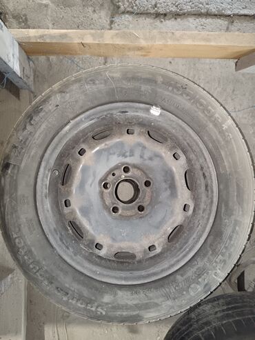Шины: Колесо 185 / 70 / R 14, 4 Болтов