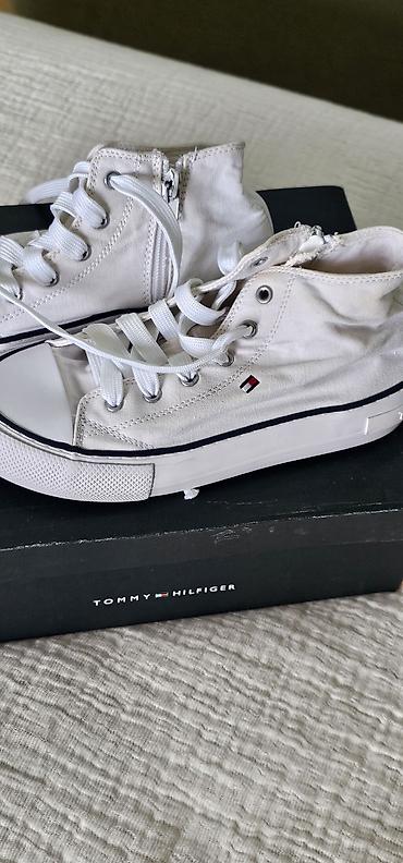 Krossovkalar: Rəng - Ağ Krossovkalar, Tommy Hilfiger, Ölçü: 35, Uniseks — 1