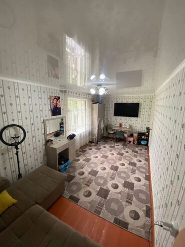 квартиры без мебели: 1 комната, 33 м², 105 серия, 2 этаж, Косметический ремонт