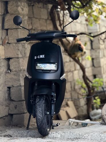 agv kask qiymeti: - yadea C-like, 2024 год, 300 км
