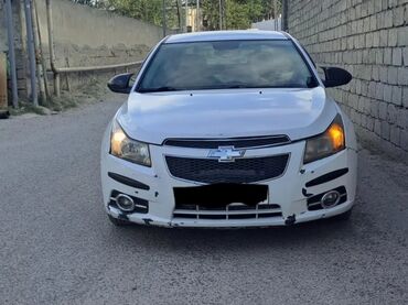 chevrolet cruze azerbaycan qiymetleri: Chevrolet Cruze: 1.4 l | 2014 il | 3481554 km Sedan